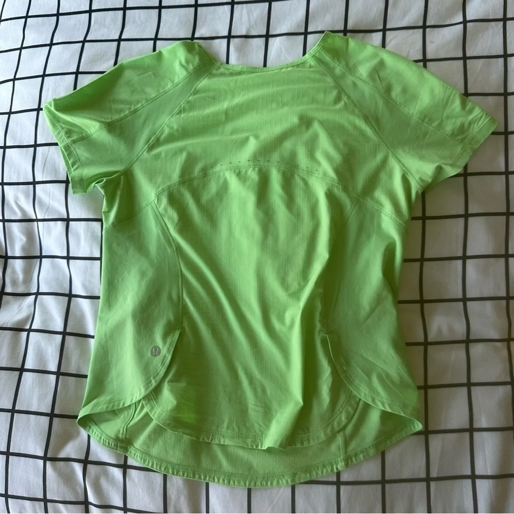 Lululemon Lightweight Stretch Running Short Sleeve Shirt